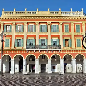 Place Massena Duplex , Nice France